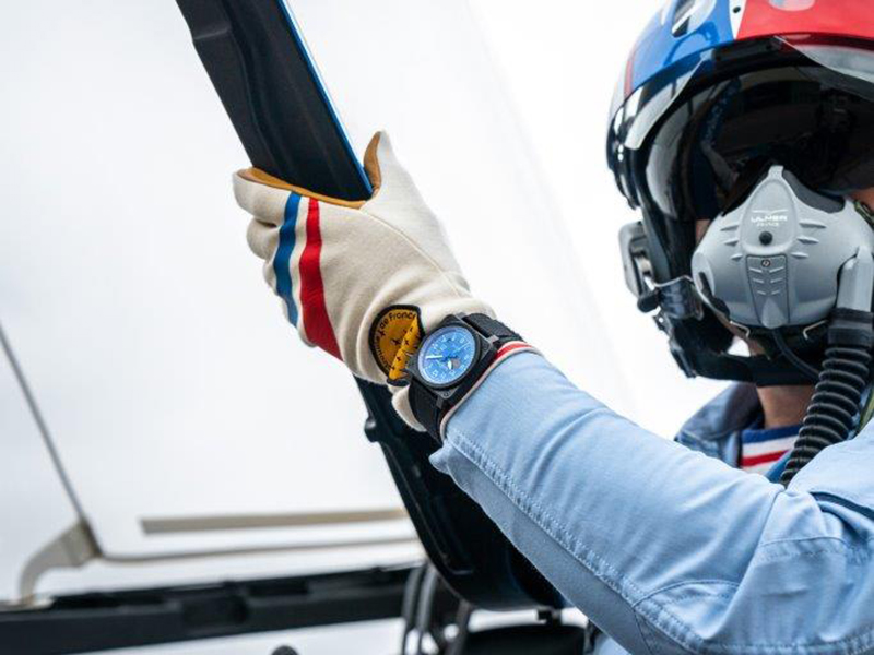 إصدار مميّز من BELL&ROSS  احتفالاً بالذكرى السبعين لتأسيس PATROUILLE DE FRANCE